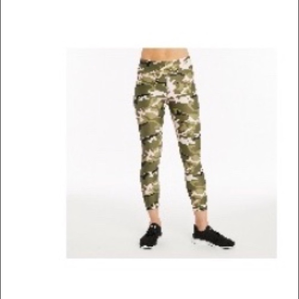 Soul cycle upside leggings